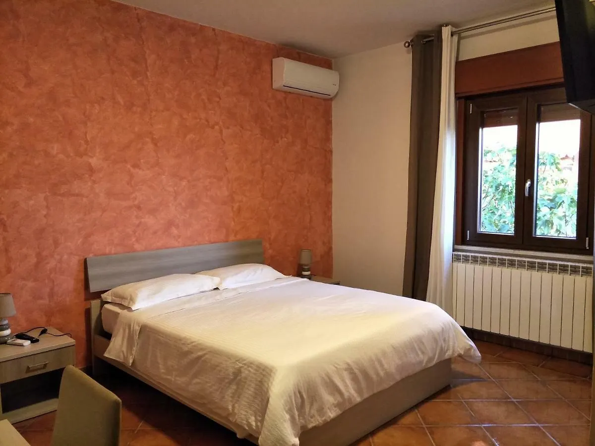 B&B Benjamas Bisacquino